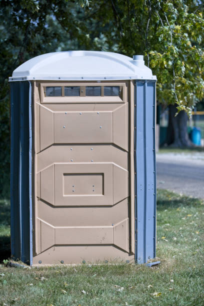 Best Luxury portable toilet rental  in La Riviera, CA